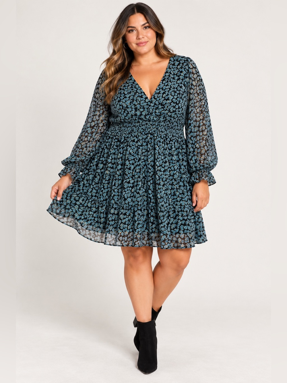 Torrid Black and Light Blue Floral V-Neck Shimmer Tiered Mini Dress Size 4